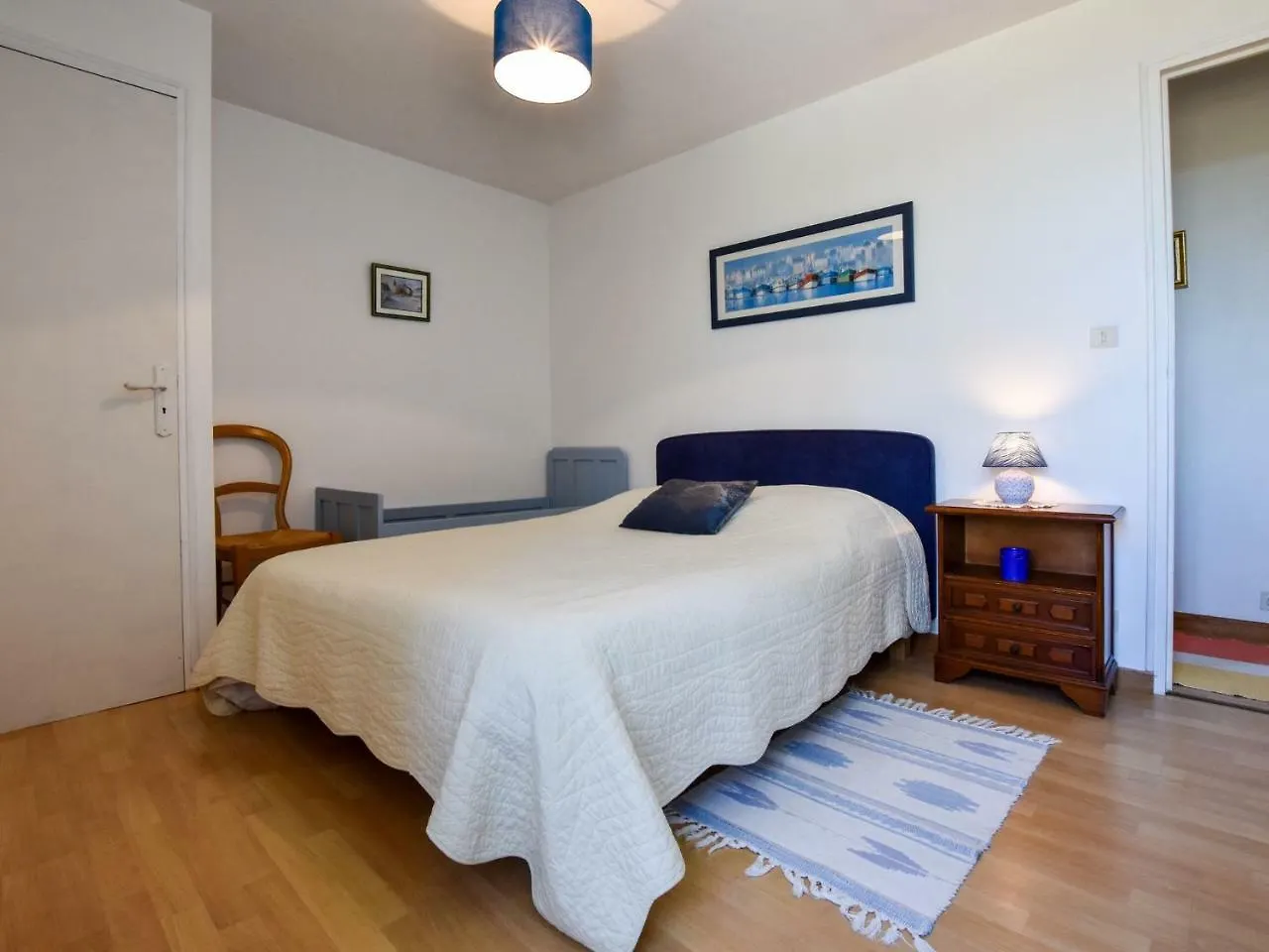 Inviting Holiday Home With Garden Lanrelas